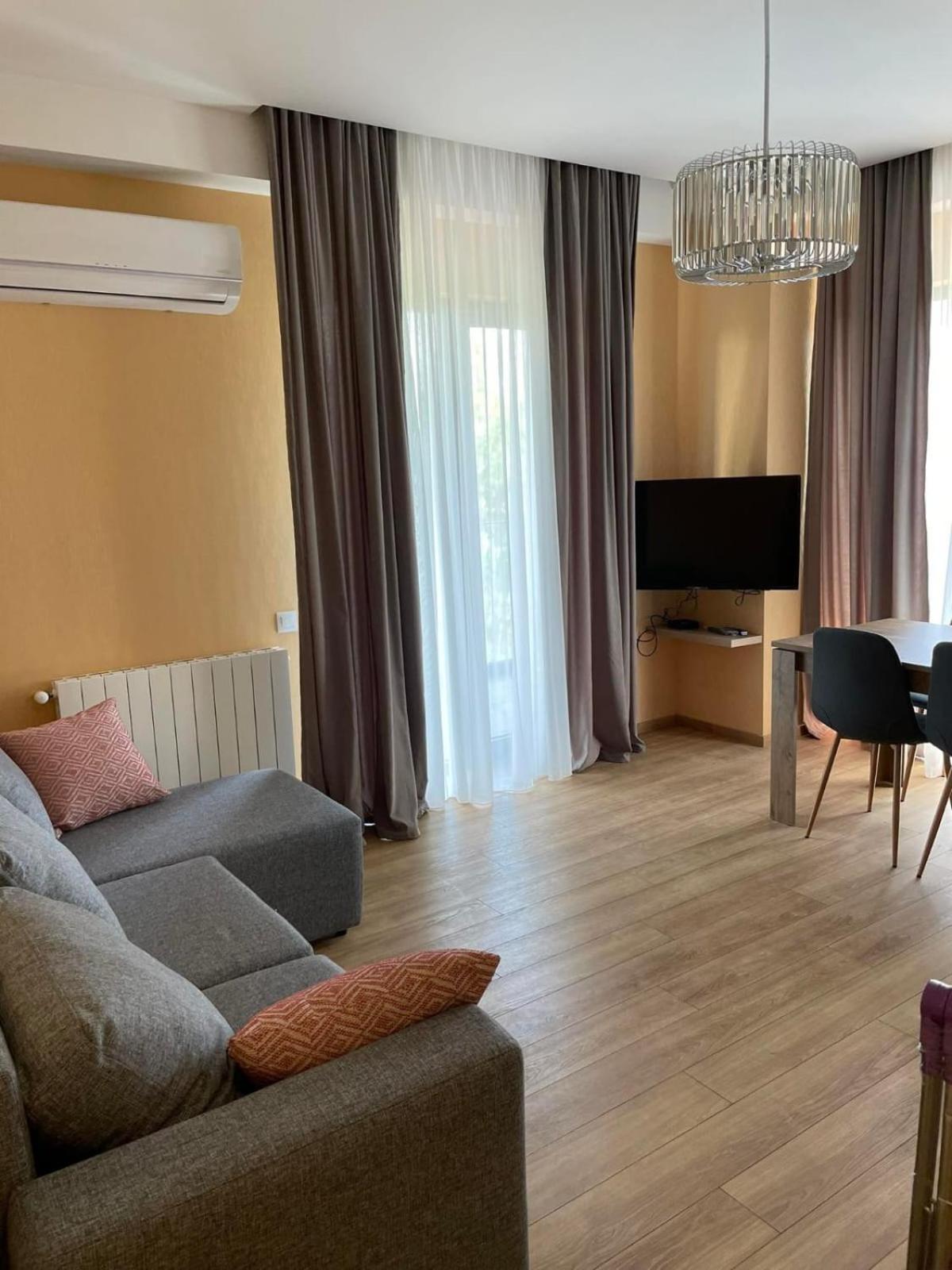Tbilisi Hilton Apartment Exterior photo