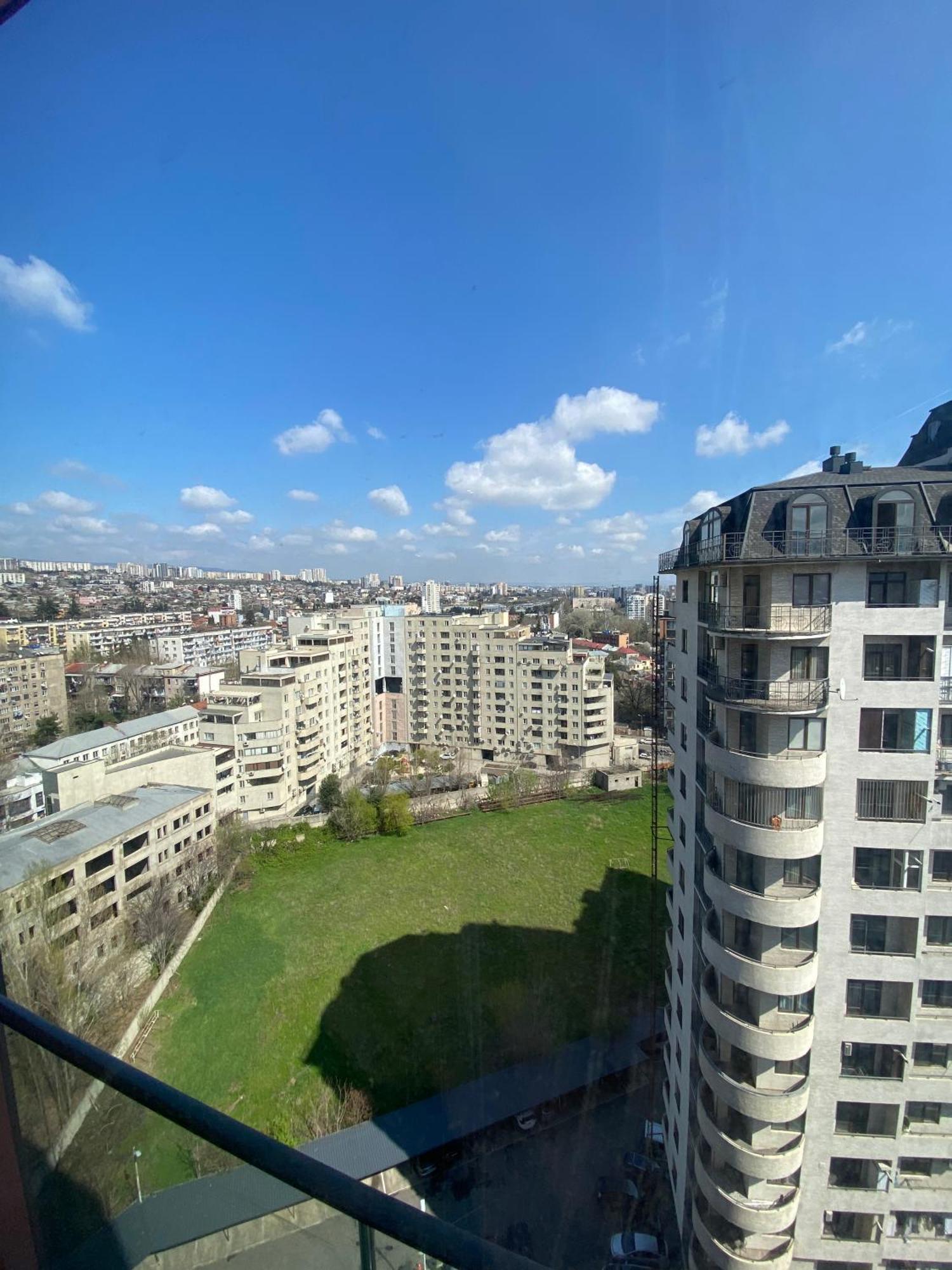 Tbilisi Hilton Apartment Exterior photo