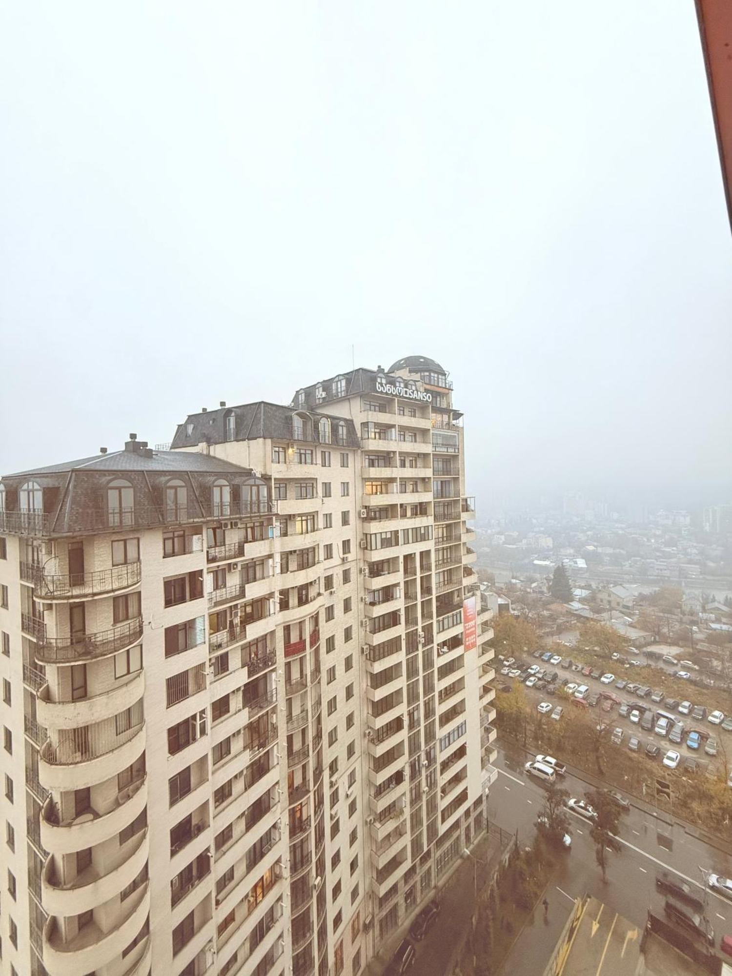 Tbilisi Hilton Apartment Exterior photo