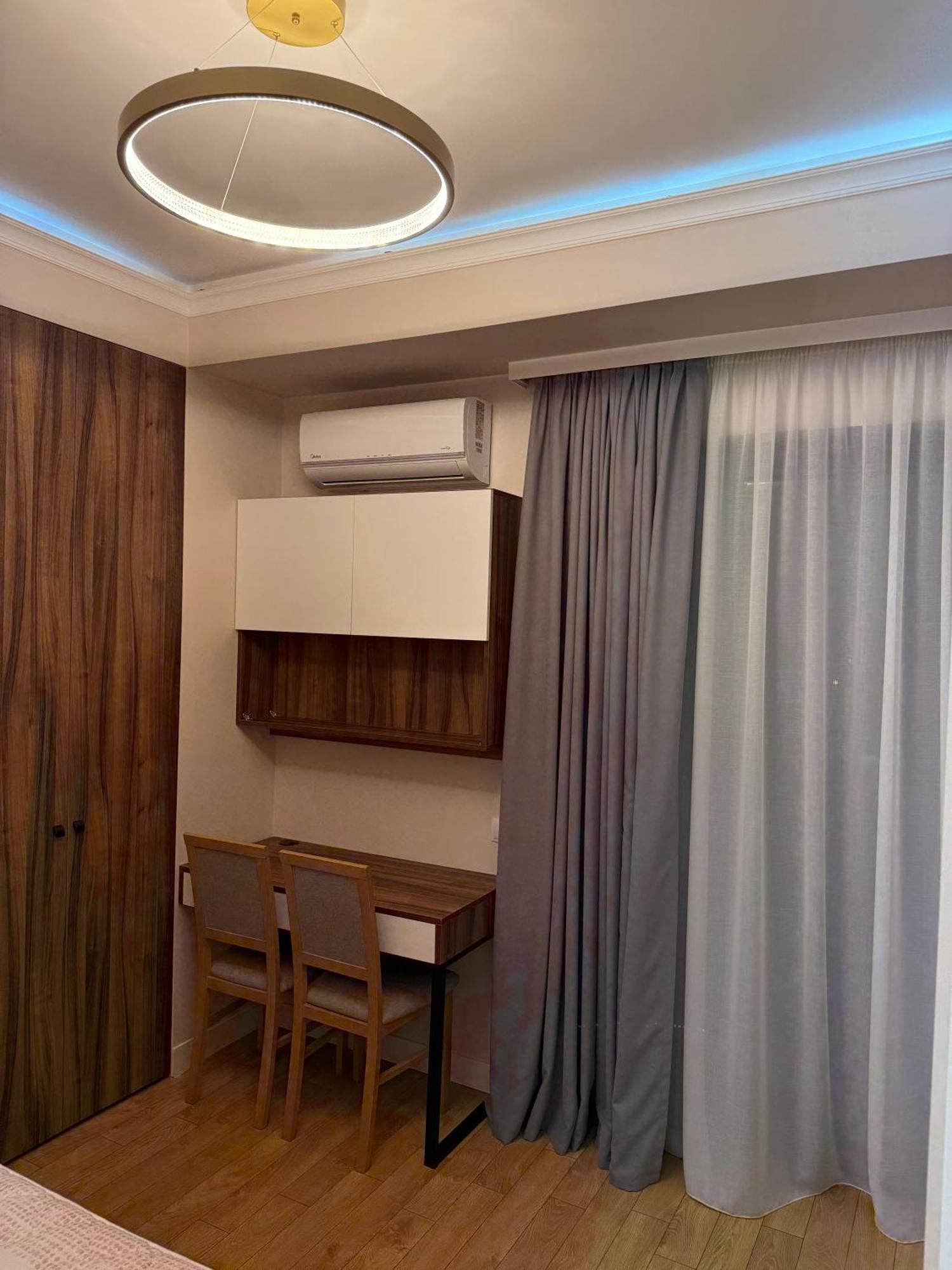 Tbilisi Hilton Apartment Exterior photo