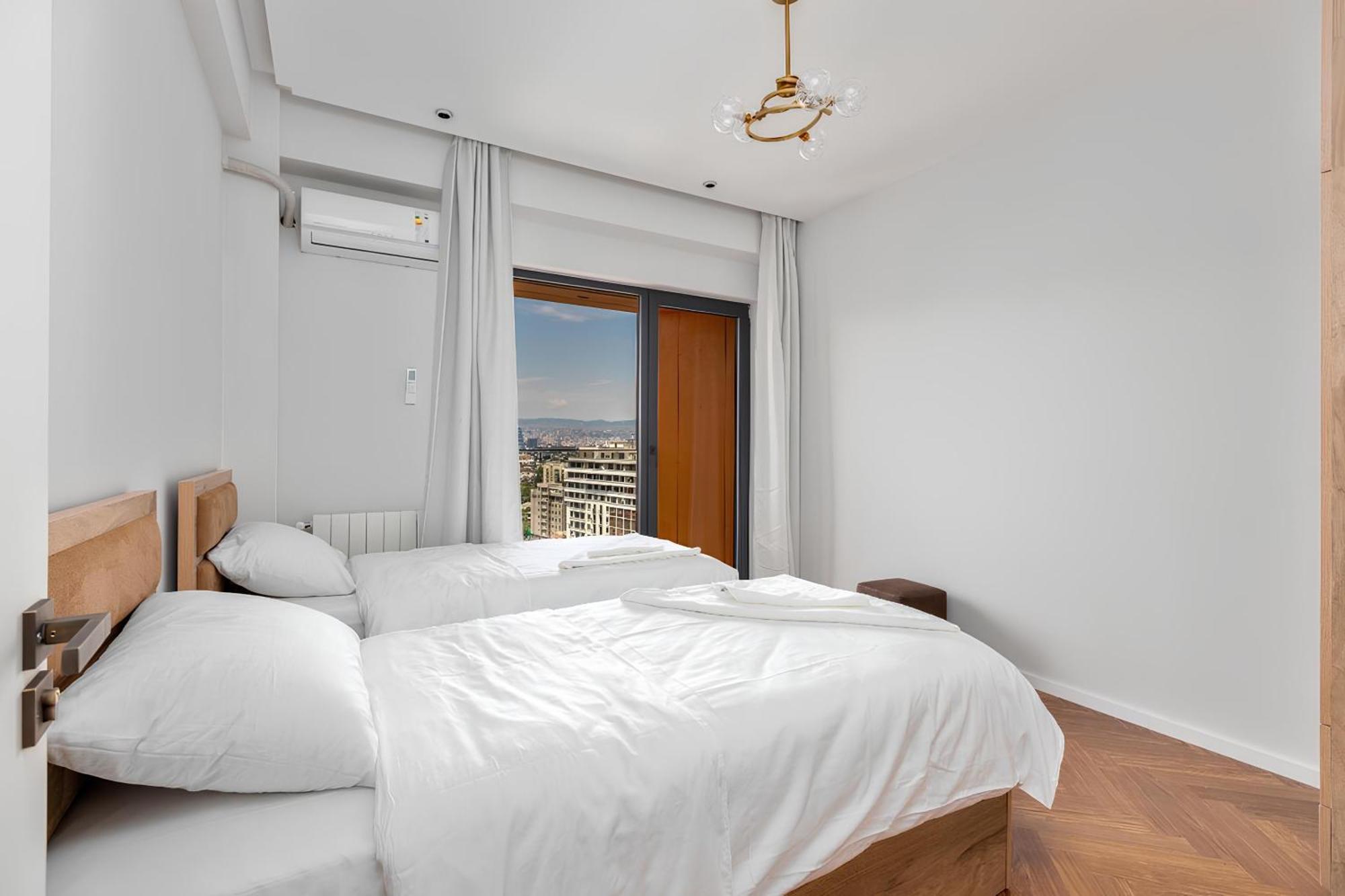 Tbilisi Hilton Apartment Exterior photo